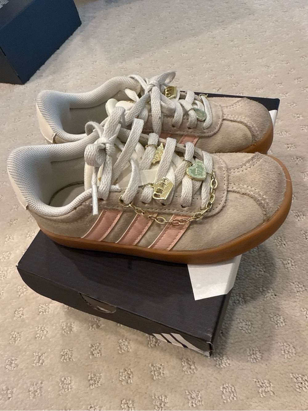 Adidas VL Court 3.0 K Kids 11K Pink Beige Gum Sneakers Charm Detail